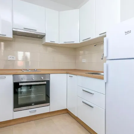 Jadranka Apartment *