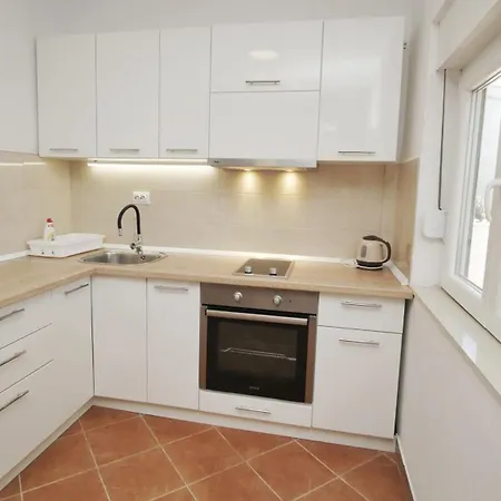 Jadranka Apartman Rogoznica