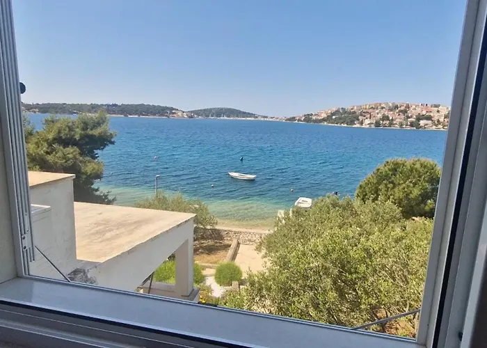 Jadranka * Rogoznica (Sibenik-Knin)