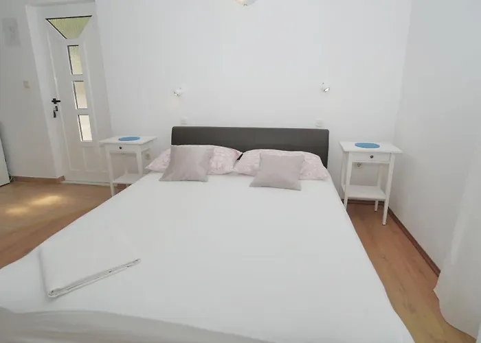 Jadranka Rogoznica (Sibenik-Knin)